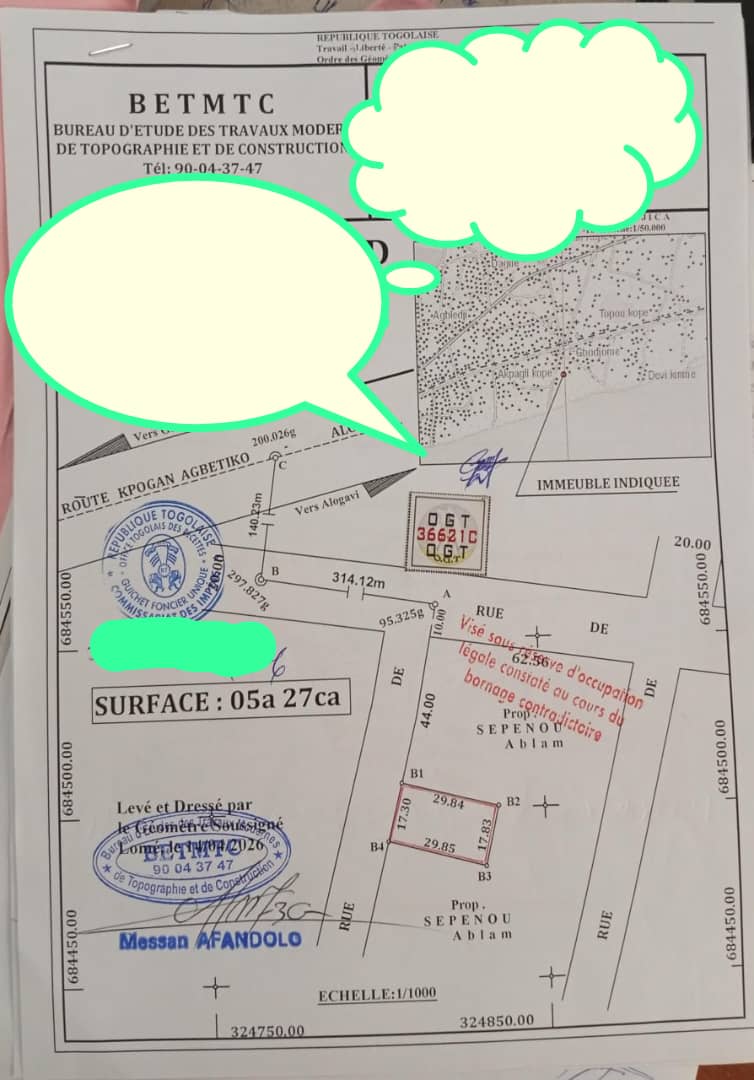 Terrain de 600 m² en vente dans le quartier Gbodjome plage – 18 millions FCFA
