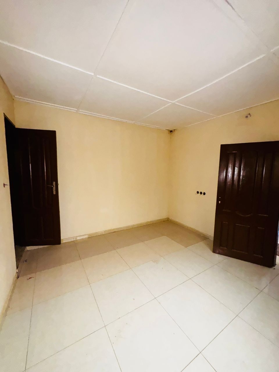 Maison à vendre à Adidogomé Sagbado Logoté non loin du Lycée Saint André - 22 millions FCFA