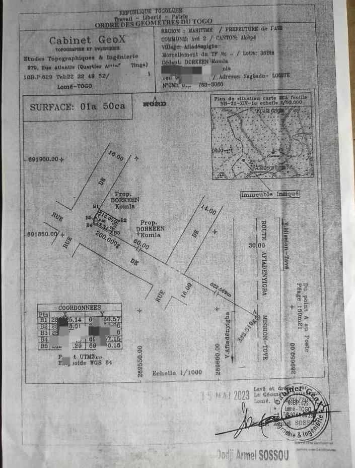 Terrain en angle de rue à vendre à Zanguera Afiadégnigban – 3 millions FCFA