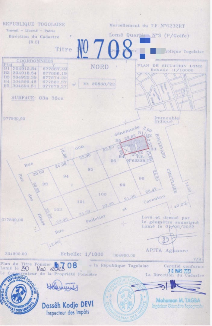 Immeuble R+1 de 336 m² en vente en angle de rue à Dékon – 400 millions FCFA