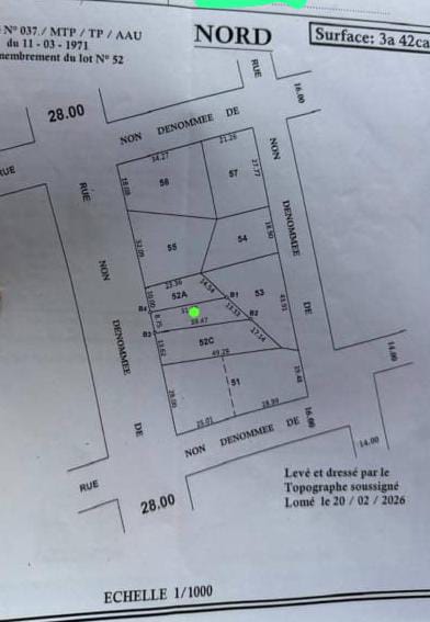 Terrain demi lot 342 m² en vente en bordure de goudron à Tokoin Forever – 55 millions FCFA