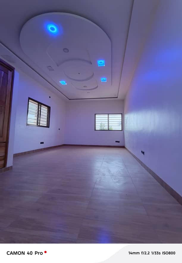 Villa duplex 4 chambres en vente à Agoè Dikamé – 38 millions FCFA