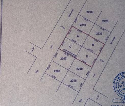 Terrain de 1800 m² en vente à Hédzranawoé – 80 millions FCFA le lot