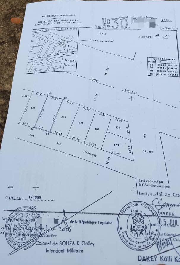 Terrain de 801 m² en vente à Attiégou Yayrakome – 130 millions FCFA