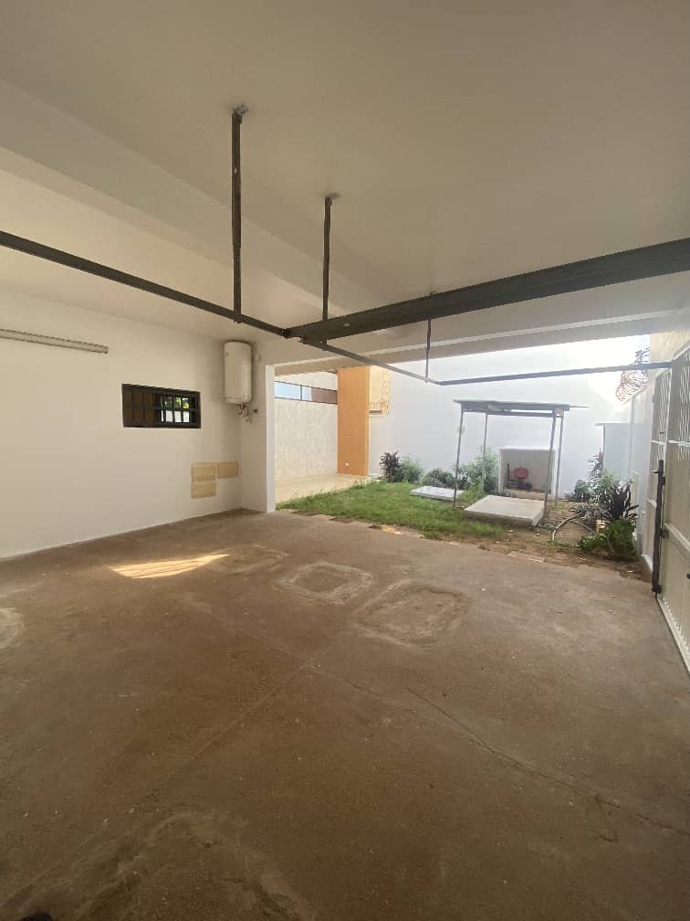 Villa duplex 3 chambres à louer à Forever Cité Sidéal – 1.000.000 FCFA