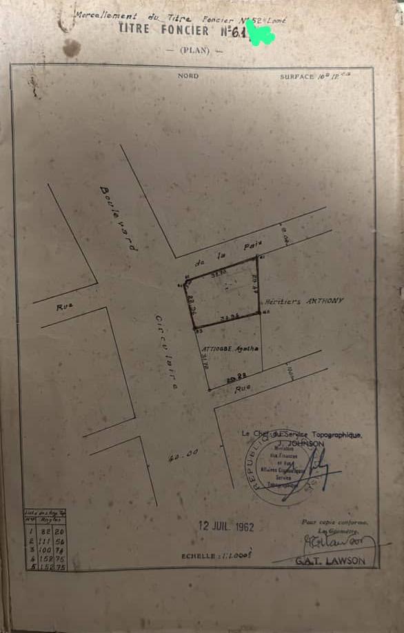 Terrain de 1012 m² en vente en angle de rue sur le boulevard circulaire – 1.5 milliard FCFA