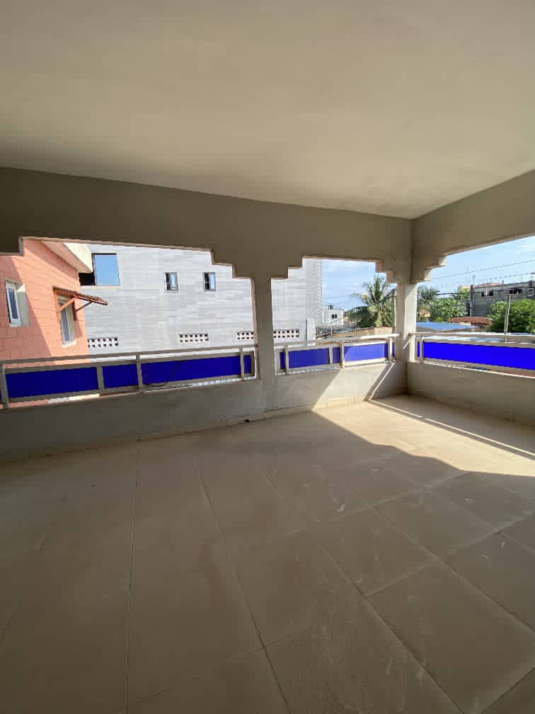 Villa duplex 10 chambres en location à Nukafu – 700 000 FCFA