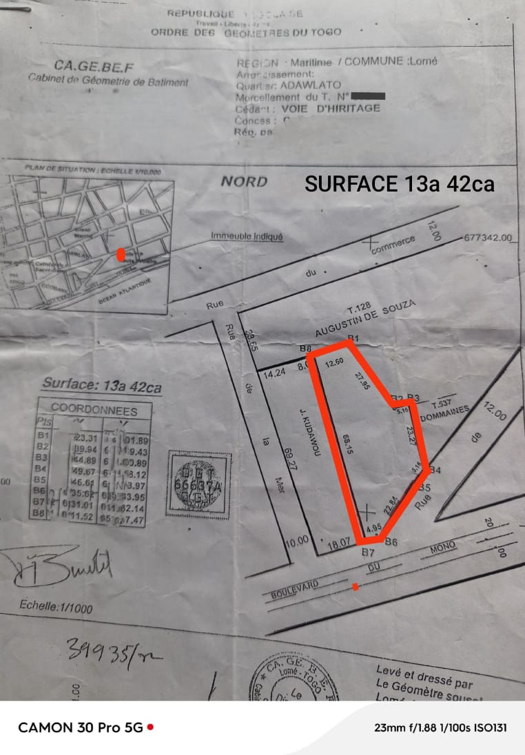 Terrain de 1350 m² en vente en bordure du Boulevard du Mono à Assigamé Adawlato – 2 milliards FCFA