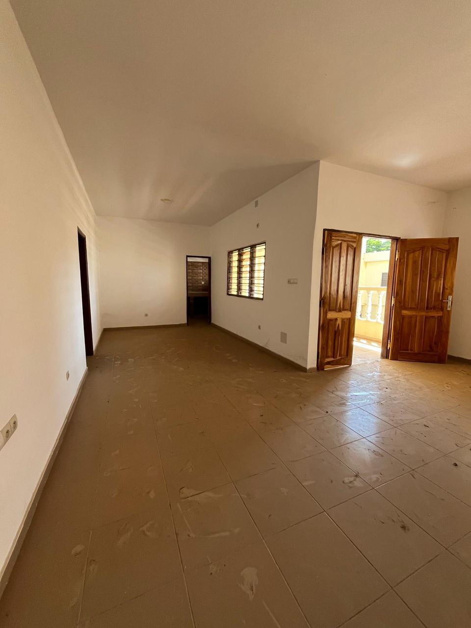 Appartement 2 chambres à louer à Hédzranawoé Piscine Atlantide – 90 000 FCFA/mois