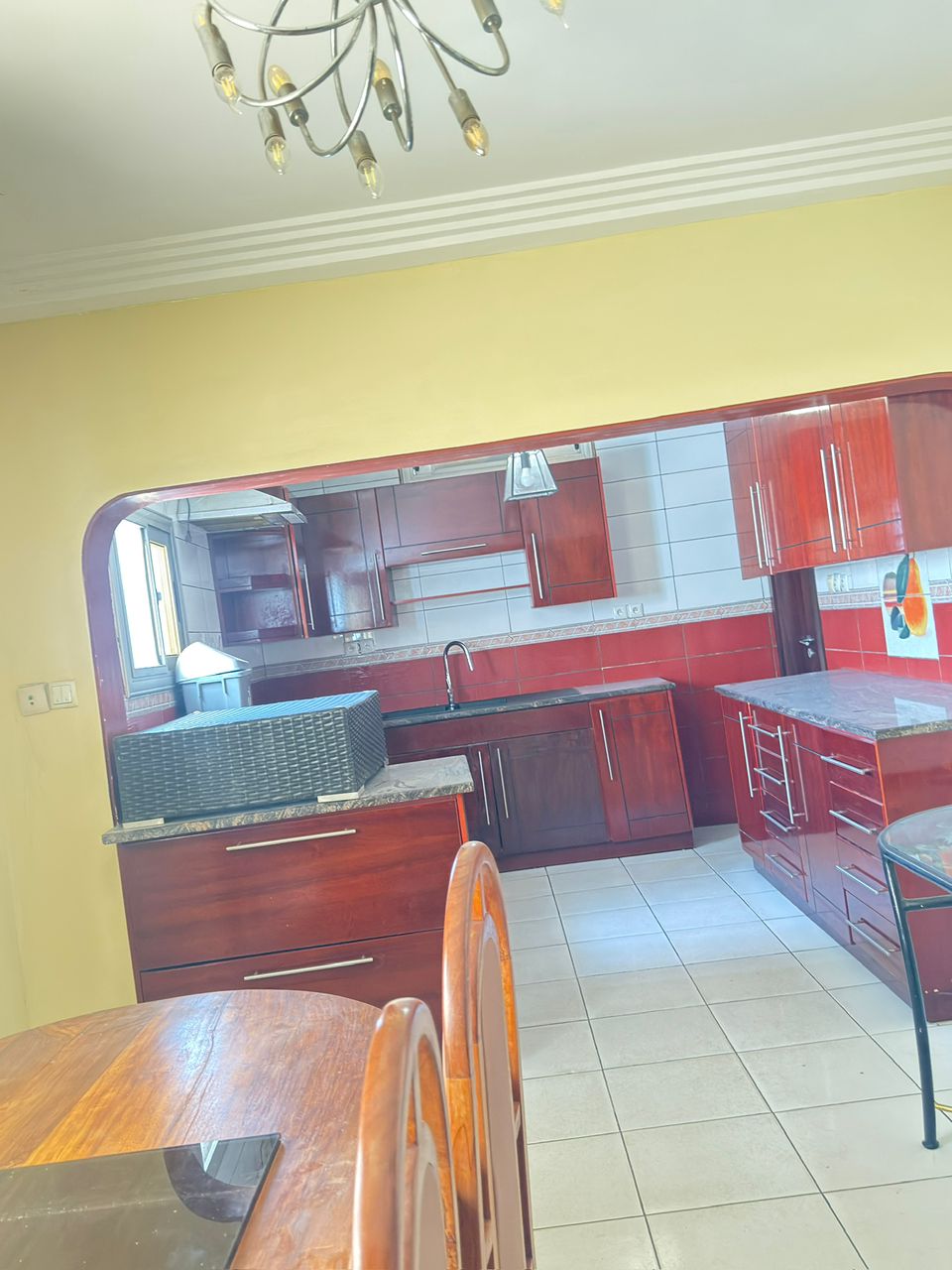 Villa duplex à louer à Nyekonakpoe – 800 000 FCFA
