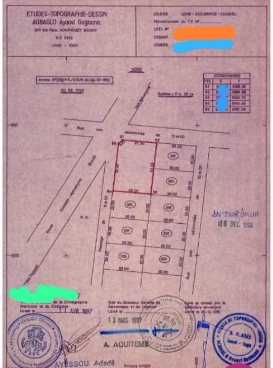 Terrain de 1200 m² en vente en angle de rue à Agoè Cacaveli – 140 millions FCFA
