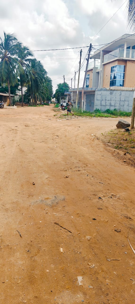 Terrain de 1 lot en angle de rues clôturé à vendre à Agoè Nyivé Gendarmerie – 50 millions FCFA