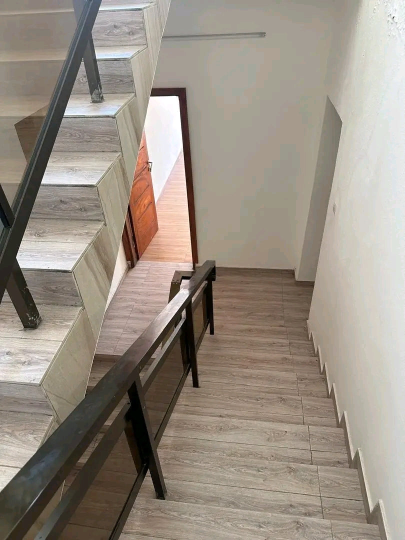 Villa 4 chambres à louer à Baguida monument plage – 400 000 FCFA/mois