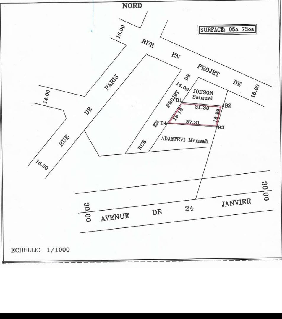 Terrain à vendre à Assivito Adoboukomé, proche du goudron – 260 millions FCFA