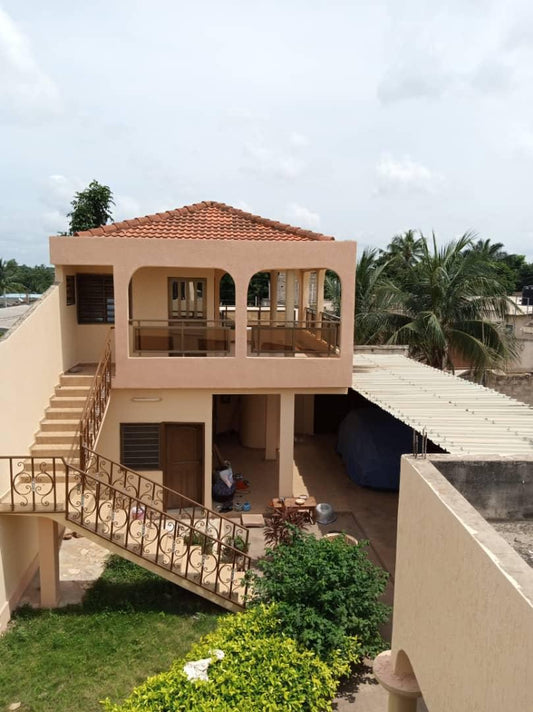 VILLA 6 PIÈCES À VENDRE À ADIDOGOMÉ GBOMAMÉ – 422 m² | TITRE FONCIER PERSONNEL