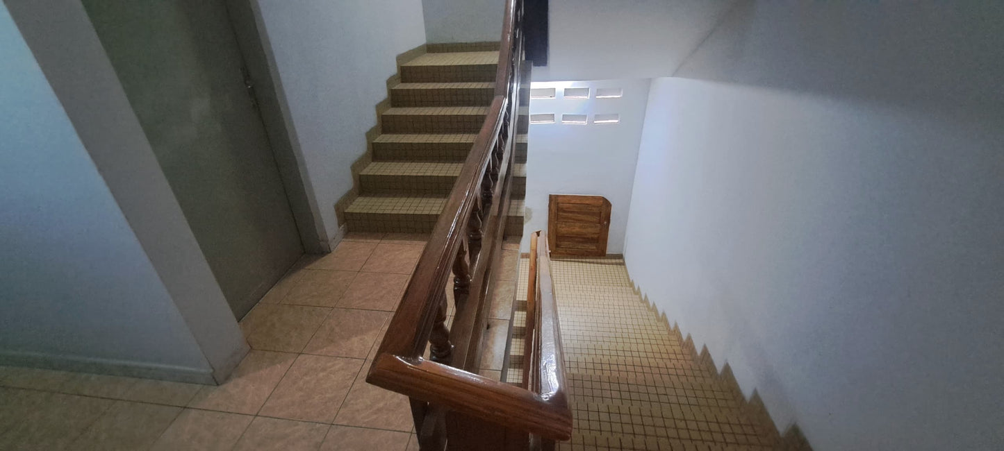 VILLA 6 PIÈCES À VENDRE À CASSABLANCA – 150 MILLIONS FCFA | TITRE FONCIER