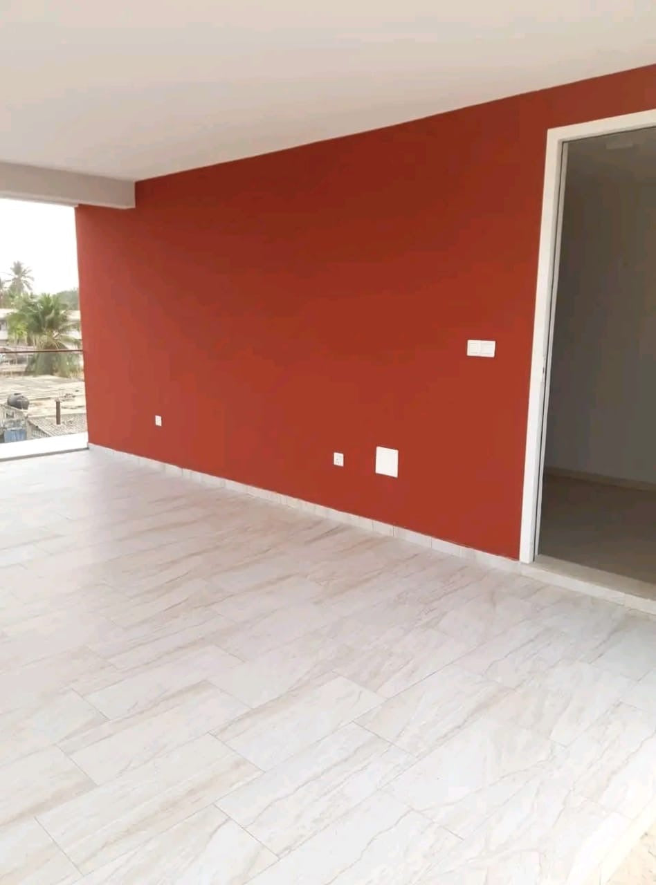 SPLENDIDE VILLA À VENDRE À KODJOVIAKOPÉ – 360 MILLIONS FCFA
