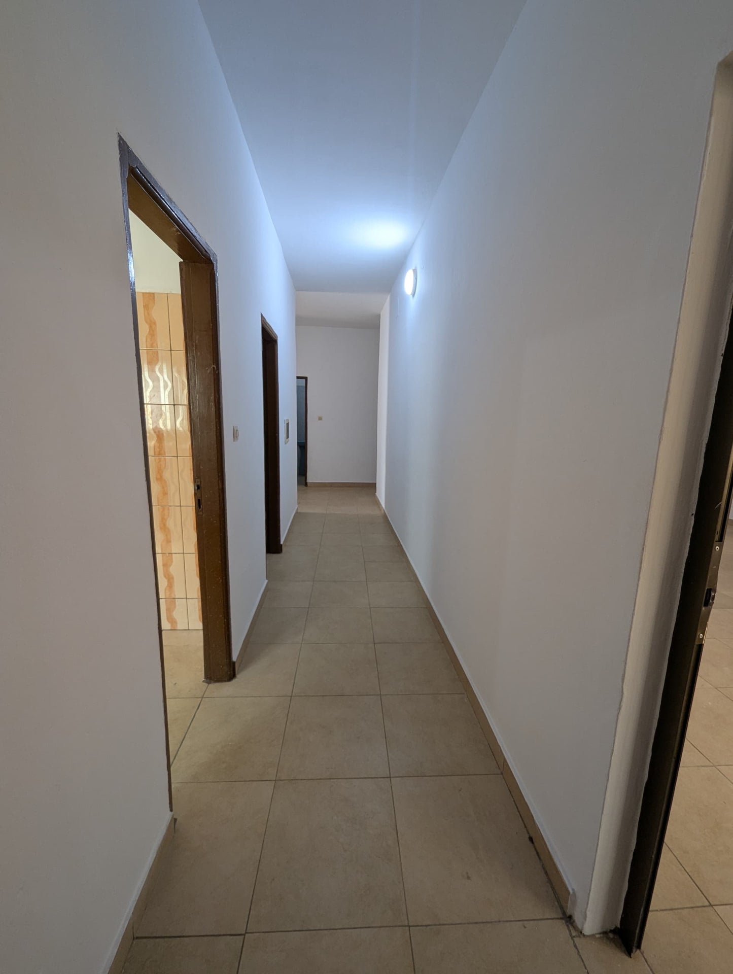 UNE VILLA À VENDRE À AVÉDJI WESSOMÉ NON LOIN DU GOUDRON - 5 PIÈCES