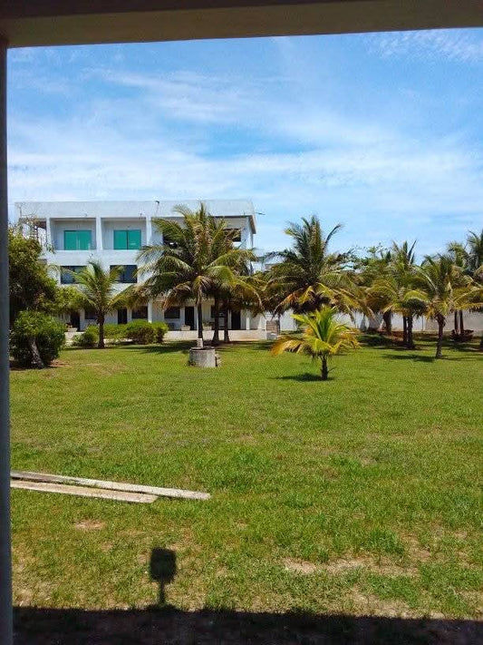 GRANDE PROPRIÉTÉ À VENDRE OU À LOUER À BAGUIDA CÔTÉ PLAGE – 6600 m² | TITRE FONCIER
