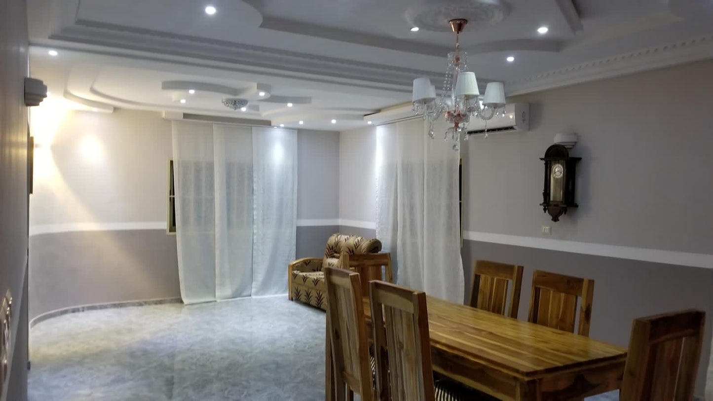 VILLA DUPLEX 6 PIÈCES AVEC PISCINE À VENDRE À DJIDJOLÉ – 600 m² | 03 TAMPONS