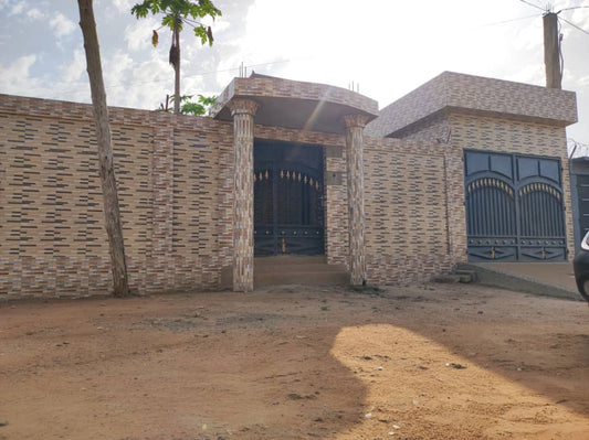 UNE VILLA INACHEVÉE À VENDRE À  LOMÉ - ZANGUÉRA – 4 CHAMBRES SUR 3/4 DE LOT