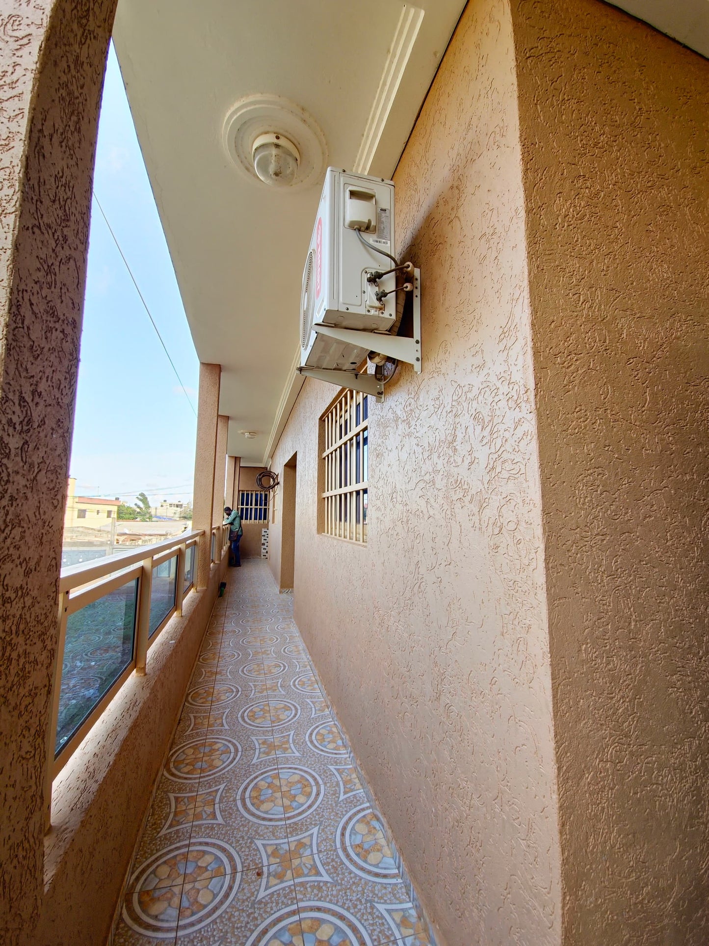 IMMEUBLE DE 16 PIÈCES À VENDRE À AGOÈ LOGOPÉ