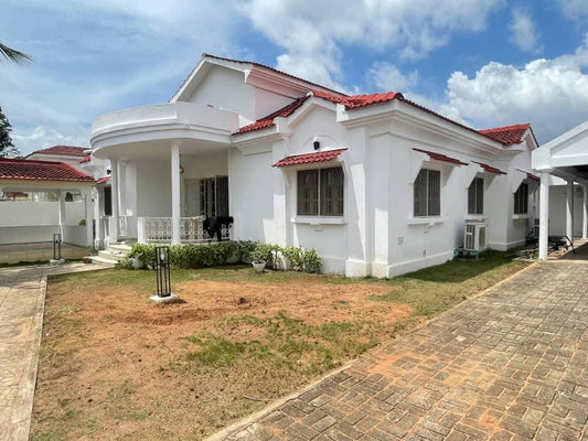 LOCATION VILLA NON MEUBLÉE À LOUER DANS LA CITÉ MILLÉNIUM (4 CHAMBRES)