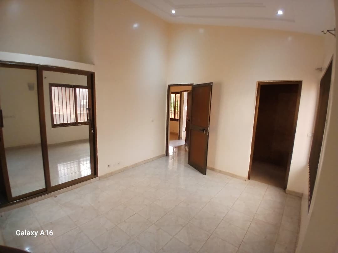 Villa à louer à Agoé – 220000 FCFA