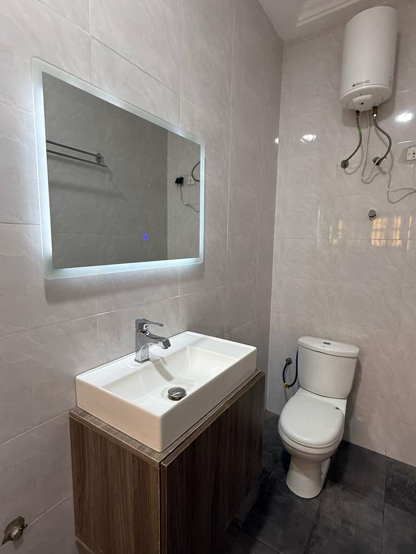 LOCATION APPARTEMENT MEUBLÉ À TOTSI (3 PIÈCES)