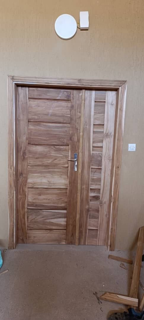 UNE VILLA R+1 DE 4 PIÈCES À VENDRE À DJAGBLÉ AGODOMÉ – ANGLE DE RUE