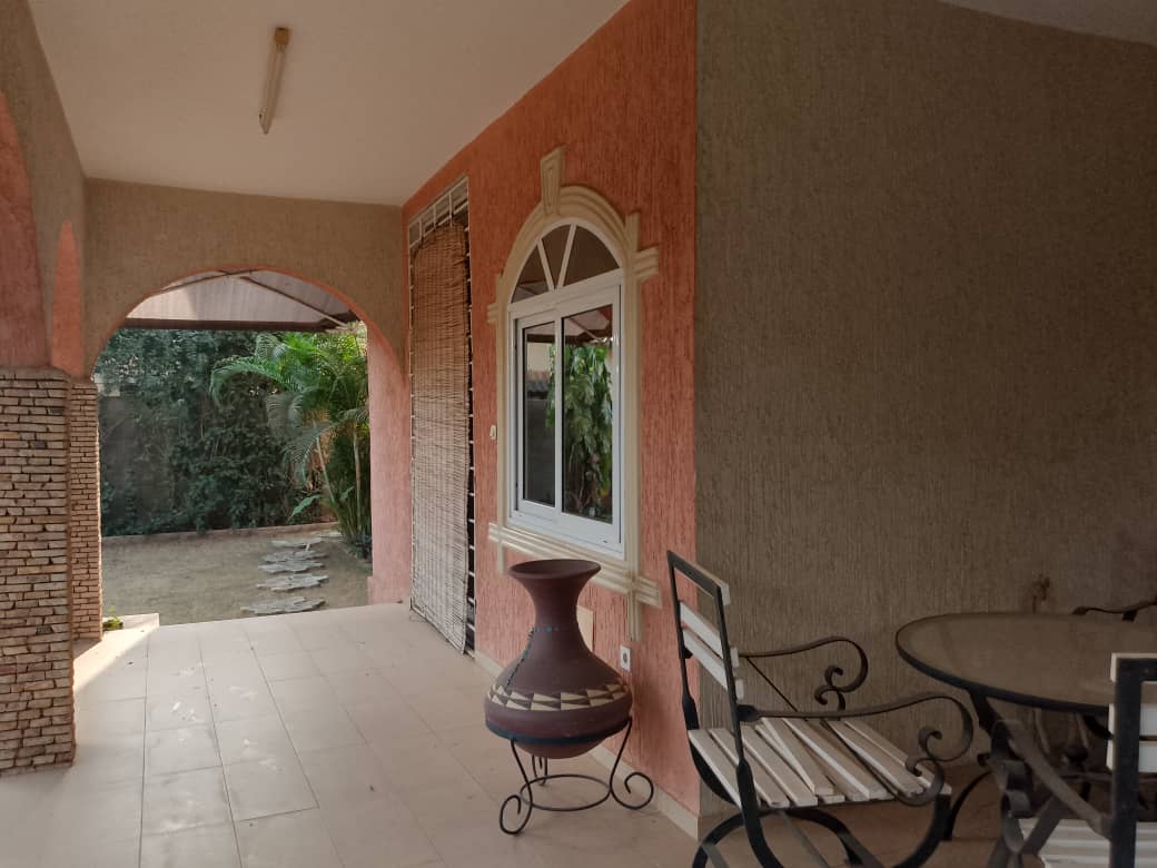 VILLA 4 PIÈCES À VENDRE À ADIDOGOMÉ SAGBADO – 600 m² | TITRE FONCIER