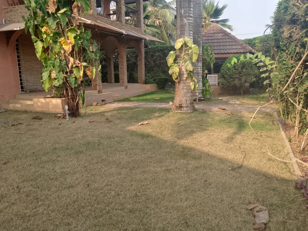 VILLA 4 PIÈCES À VENDRE À ADIDOGOMÉ SAGBADO – 600 m² | TITRE FONCIER