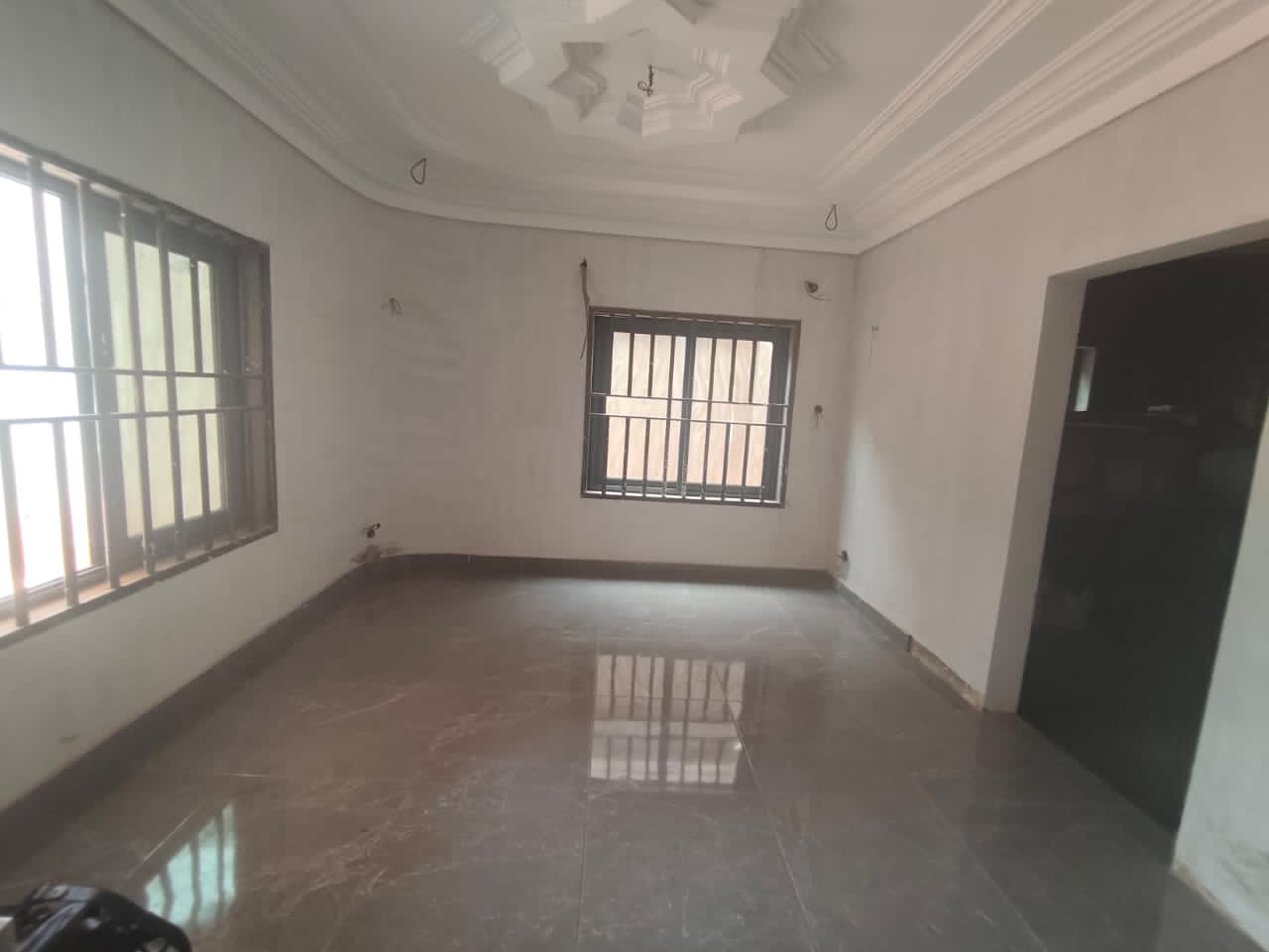 Villa 3 chambres à louer à Kegué secteur Kpatcha – 400000 FCFA/mois