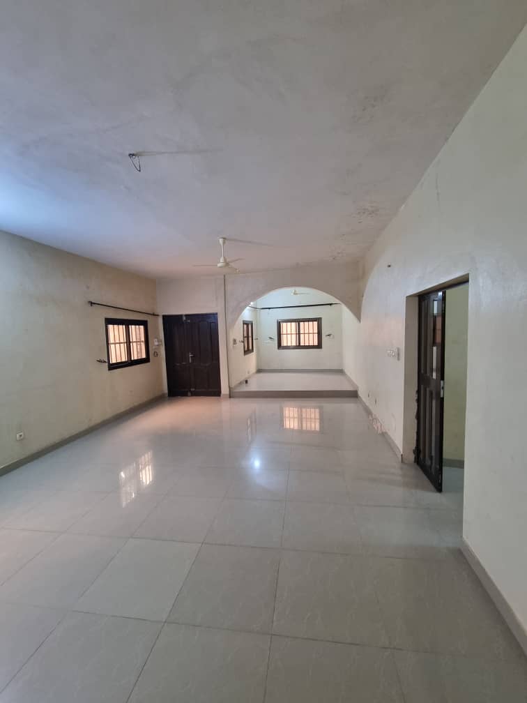 Villa 3 chambres en vente à Zanguera – 55 millions FCFA