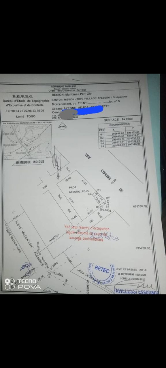 Terrain 1/4 de lot en vente à Apéssito – 4 millions FCFA