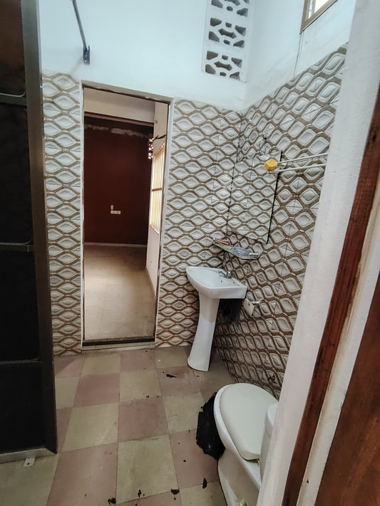 2 appartements 3 chambres salon à louer à Zanguera – 75 000 FCFA