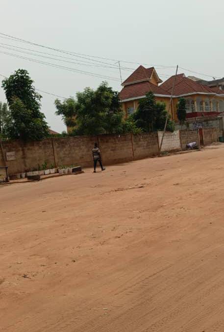 Terrain de 1200 m² en vente à Adidogomé – 100 millions FCFA