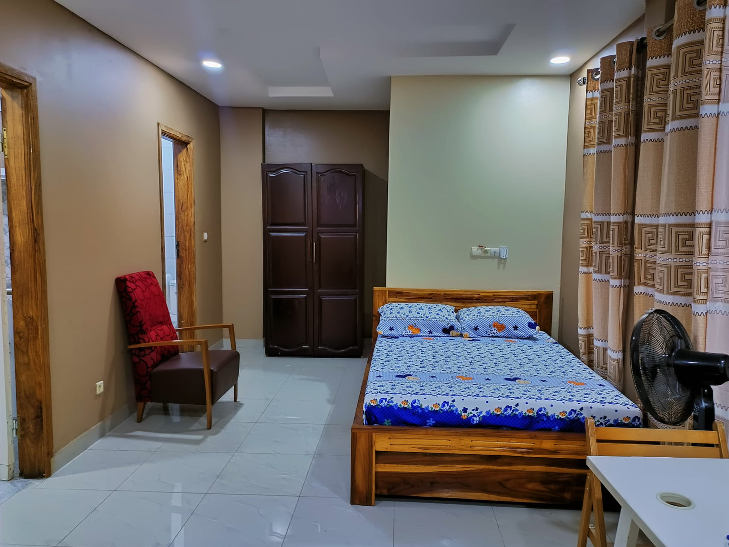 Studio meublé à louer à Agbalépédo – 150000 FCFA