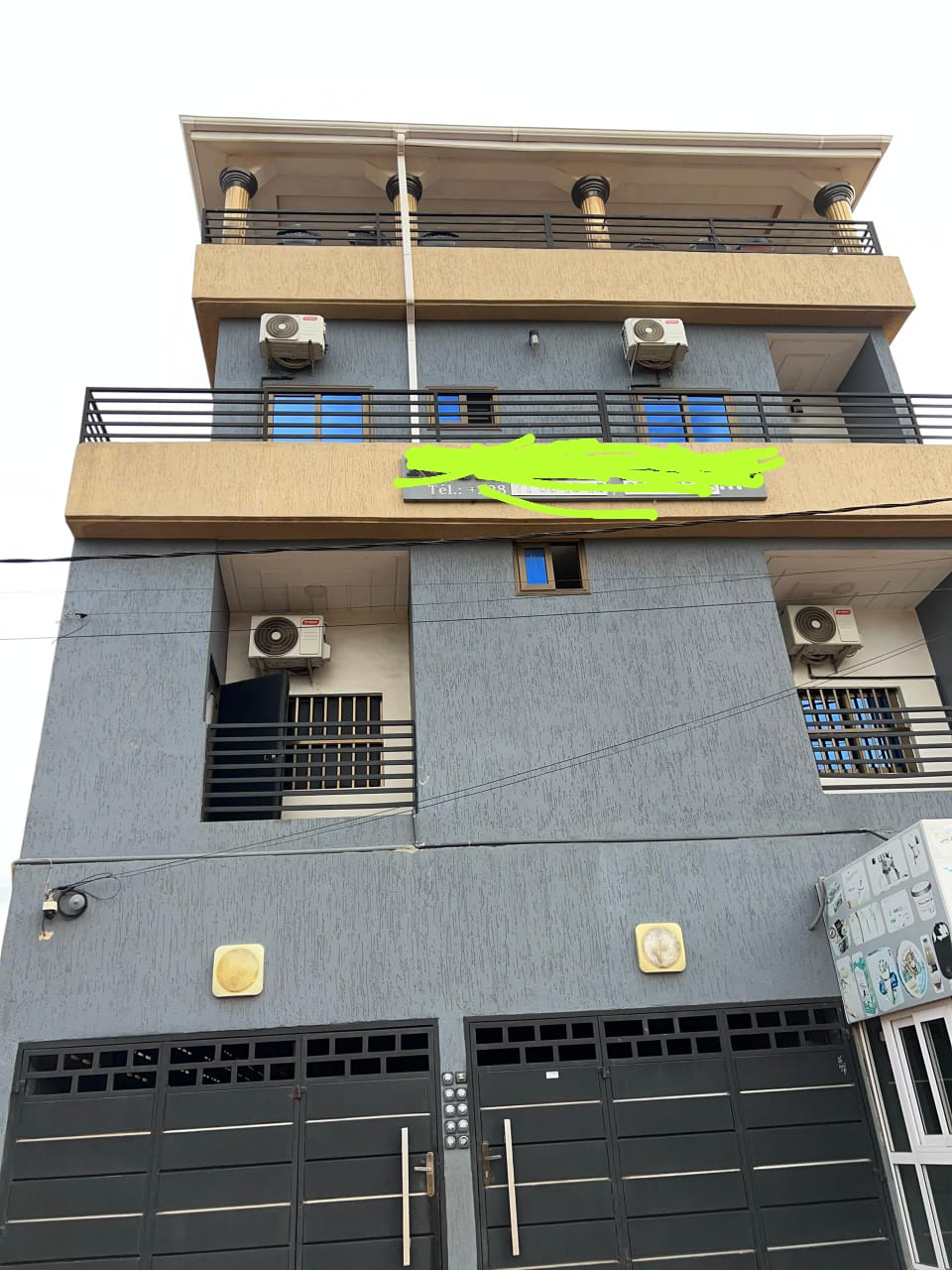 Immeuble 4 niveaux en vente à Agoé Sogbossito – 95 millions FCFA