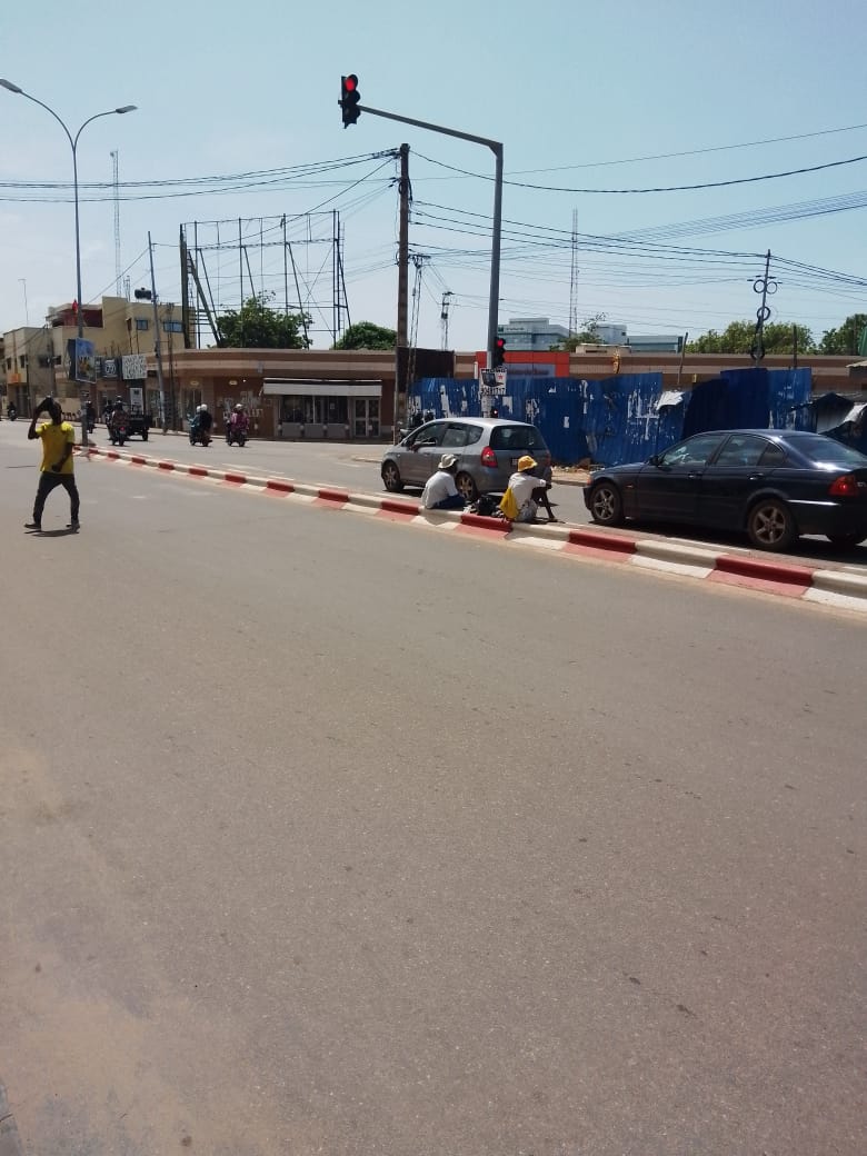 Terrain en vente de 271 m² au bord du boulevard circulaire à Nyekonakpoè – 180 millions FCFA