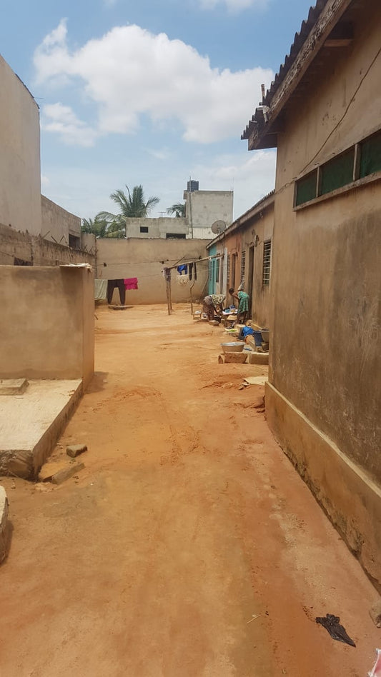 Maison 5 pièces + boutique en vente à Agoè Atiémé – 20 000 000 FCFA