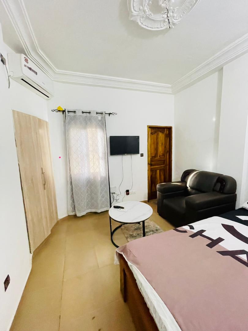 Studio meublé à louer à Avédji – 100000 FCFA/mois