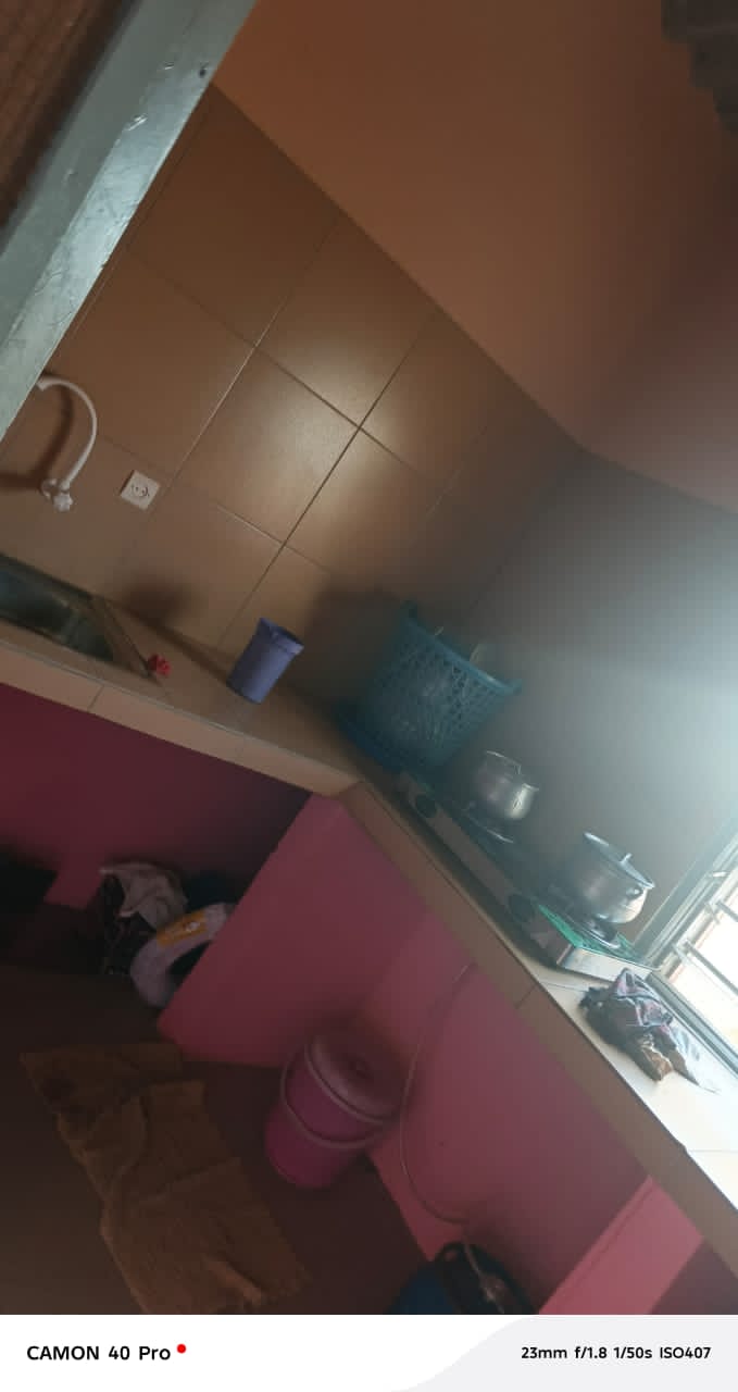 Maison avec boutique en vente à Légbassito Kognito – 13 millions FCFA