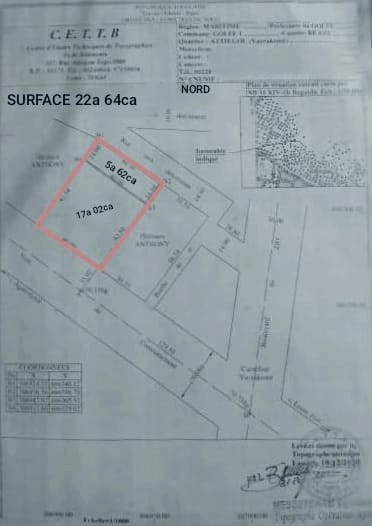 Terrain de 2264 m² en vente en bordure du goudron à Attiégou – 300 millions FCFA