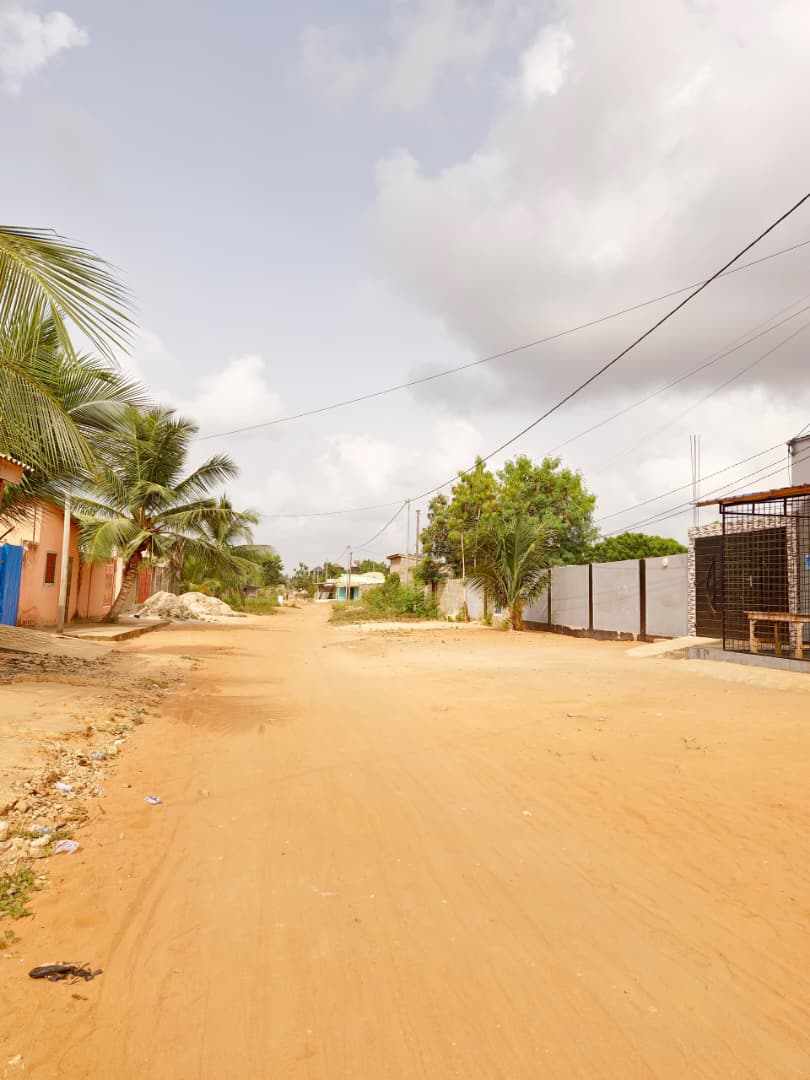 Terrain 1/2 lot en vente à Segbé – 9 millions FCFA