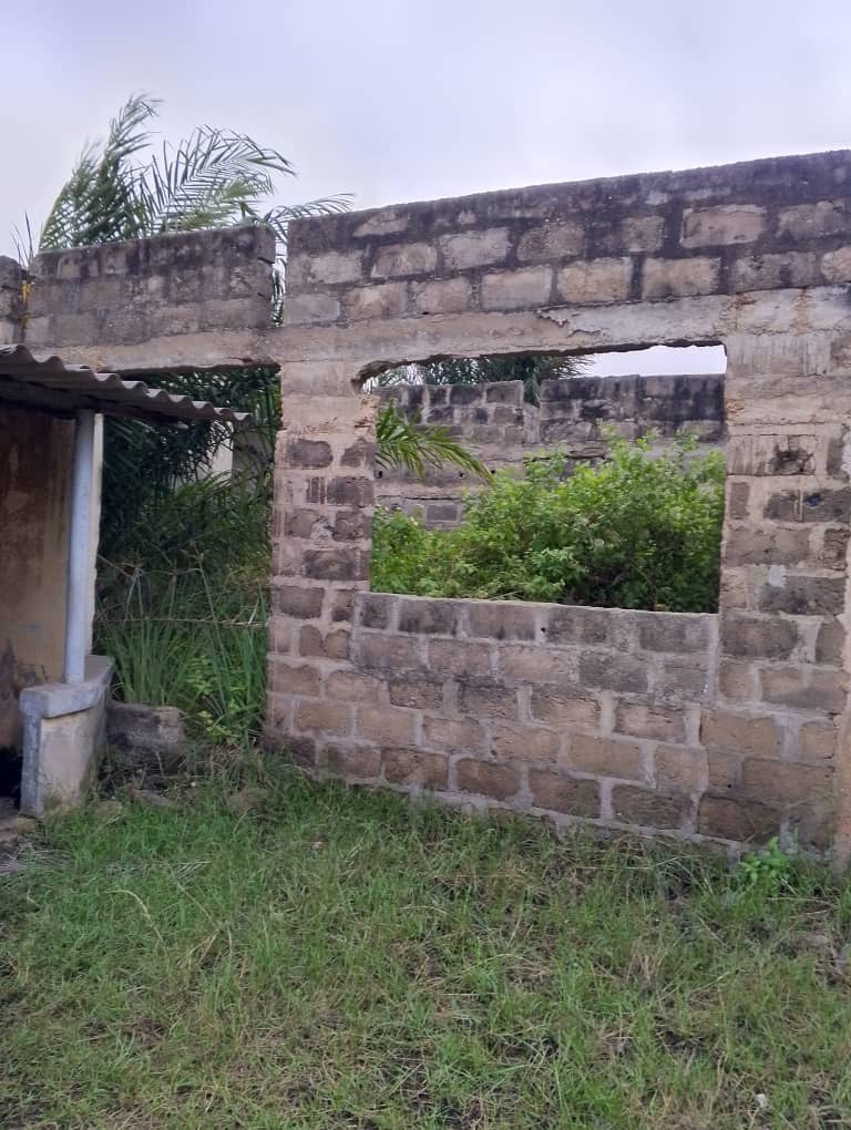 Terrain 3/4 de lot en vente à Tokoin Hôpital – 35 millions FCFA