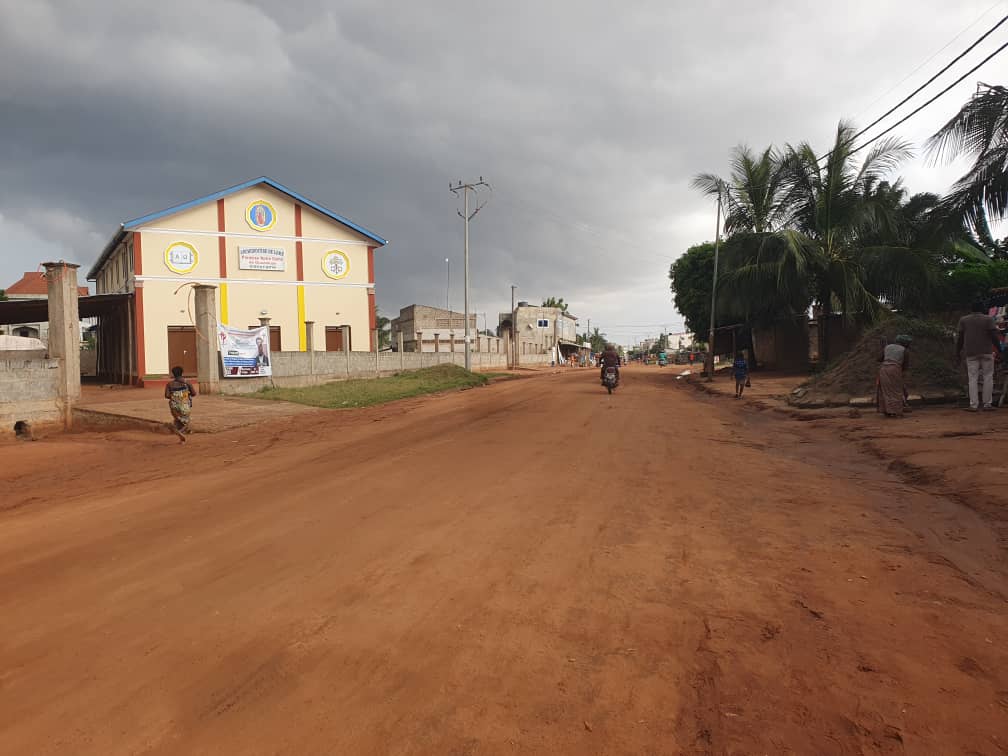 Terrain bâti de 1 lot en vente à Zanguéra – 25 millions FCFA