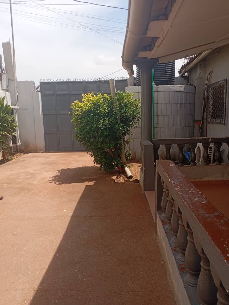 Villa 2 chambres sur 152 m² en vente à Avénou – 20 millions FCFA