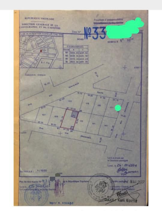 Terrain de 300 m² en vente à Hedzranawoe – 40 millions FCFA