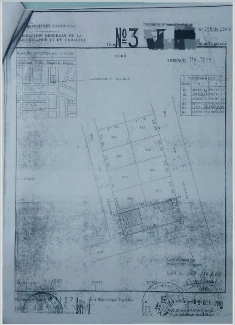 Terrain de 2 lots (soit 11a 16ca) en vente en angle de rue à Akodessewa – 180 millions FCFA